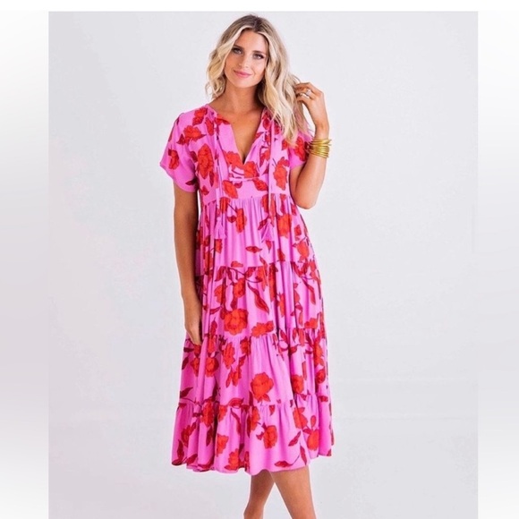 Karlie Dresses & Skirts - NWT Karlie Midi Floral Print Dress